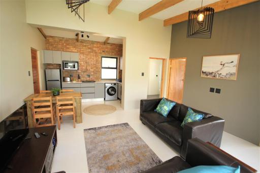 Garden Flat - Walk To The Beach (no load shedding) - Hizvo