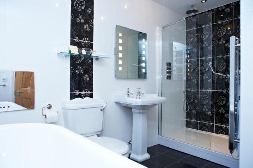 The Villa Country House Hotel - Housity