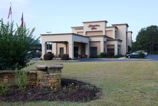 Hampton Inn Americus - Housity