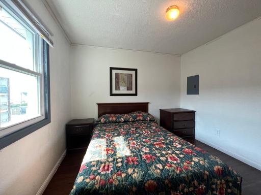 Shore Beach Houses - 52 - 406 Porter Avenue - Housity