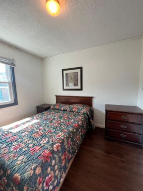 Shore Beach Houses - 52 - 406 Porter Avenue - Housity