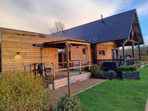 L’’ Ensoleillée Au Doux Refuge - Housity