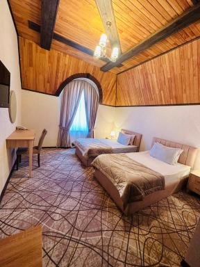 Cinema Boutique Hotel - Housity