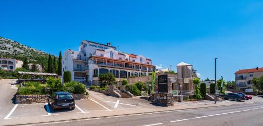 Hotel Vicko - Housity