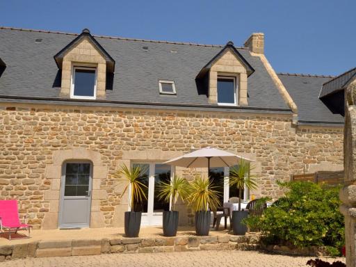 Holiday Home Houat-Hoedic-Belle-Ile by Interhome - Housity