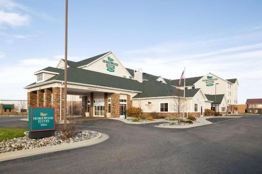 Homewood Suites by Hilton Fargo - Housity