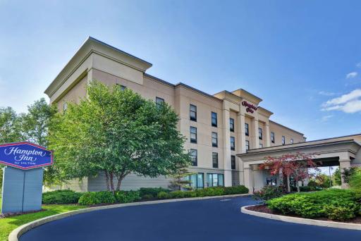 Hampton Inn Lewisburg - Housity