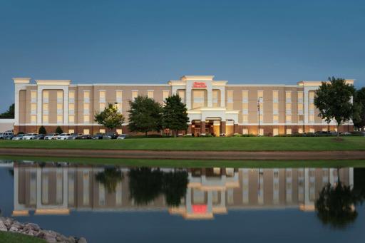 Hampton Inn & Suites Montgomery-EastChase - Housity