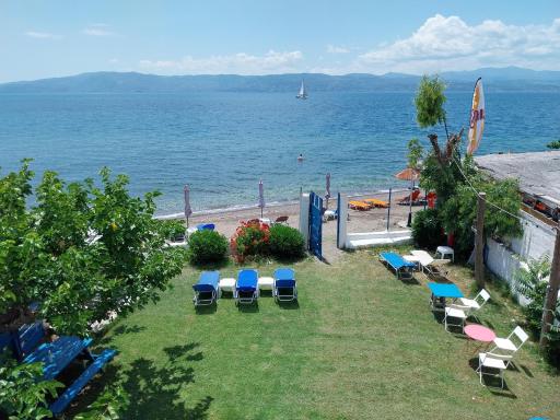 Flora's Beach House Your House On The Beach - Housity