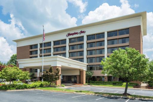 Hampton Inn Manassas - Housity