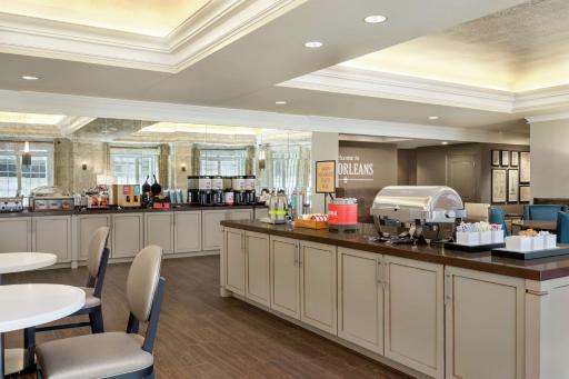 Hampton Inn New Orleans/St.Charles Ave - Housity