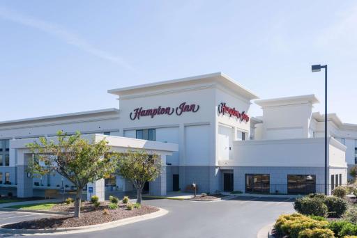 Hampton Inn Mount Airy - Housity