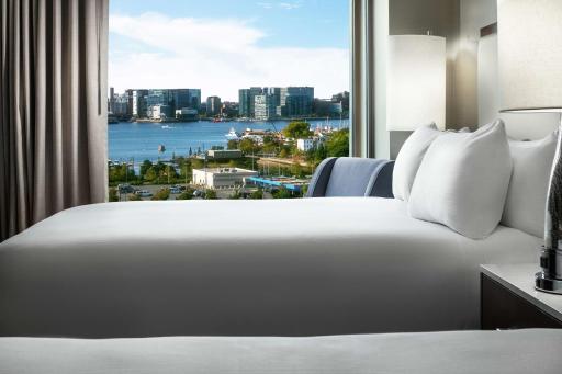 Hilton Boston Logan Airport - Housity