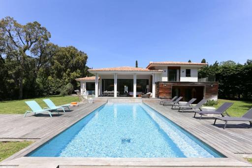 Beautiful villa Gigaro St Tropez 9 people - Housity