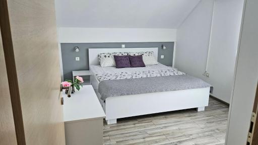 Apartment Andrea - Housity