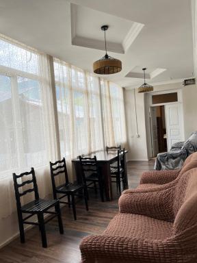 Manoni Ratiani's Hostel - Housity
