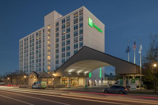 Holiday Inn Portland-By the Bay, an IHG Hotel - Housity