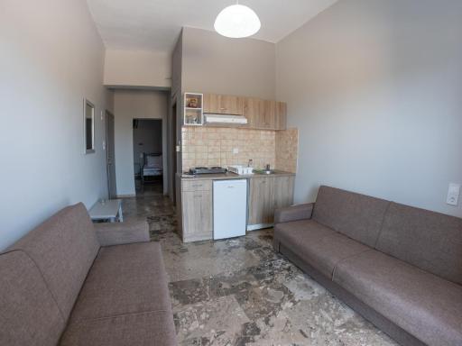 Pavlopetri - Housity