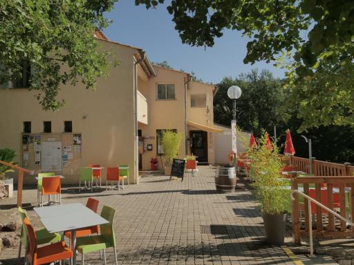 Camping Près du Lac de Sainte Croix - Housity