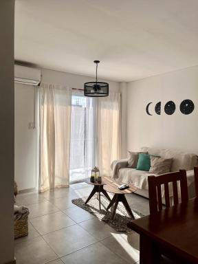 Departamento por día Alvear - Housity
