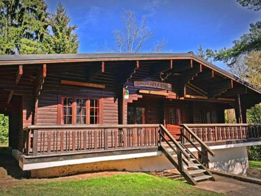 Spacious 8-Bedroom Chalet - Housity
