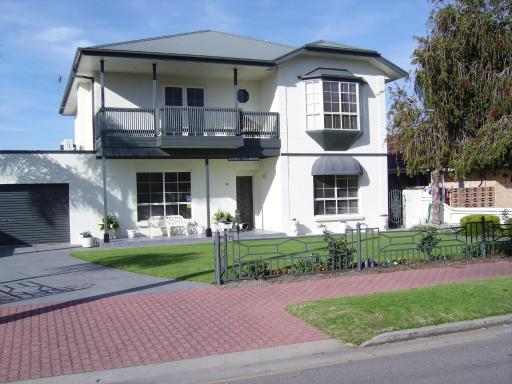 Glenelg Sea-Breeze - Housity
