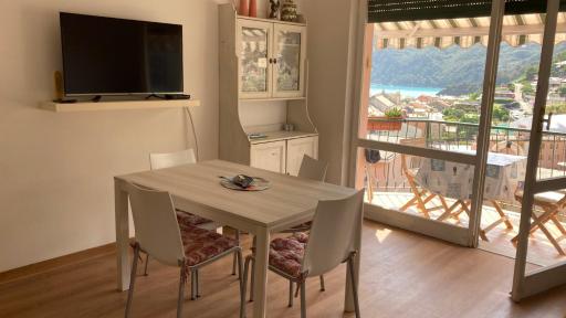 Vista mare 6 minuti a piedi dalla spiaggia, box. - Housity