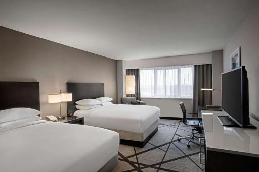 DoubleTree by Hilton Los Angeles Norwalk - Housity
