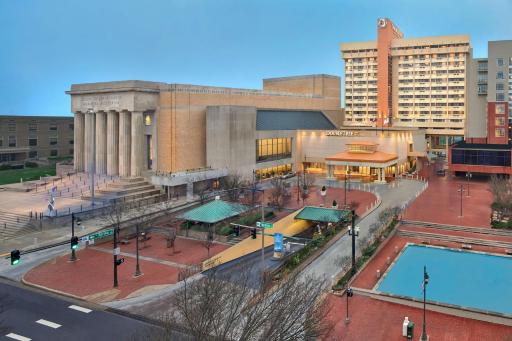 DoubleTree by Hilton Little Rock - Housity