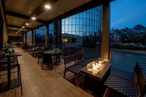 Hilton Memphis - Housity