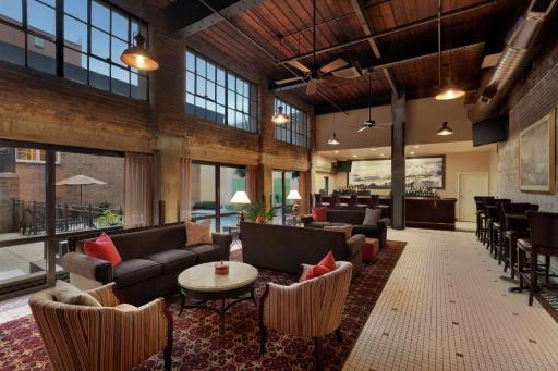 Hampton Inn and Suites New Orleans Convention Center - Housity