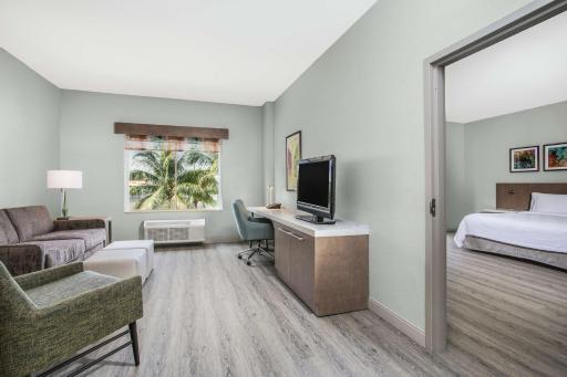 Hilton Garden Inn Palm Beach Gardens - Housity