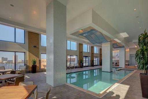 Hilton Norfolk The Main - Housity
