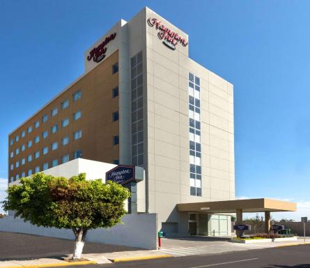Hampton Inn by Hilton Irapuato - Housity