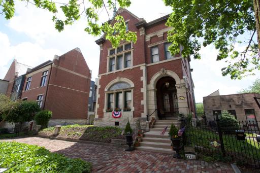 Mansion on The Mile B&B - Housity