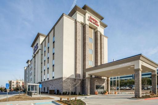 Hampton Inn & Suites Dallas-Central Expy/North Park Area - Housity