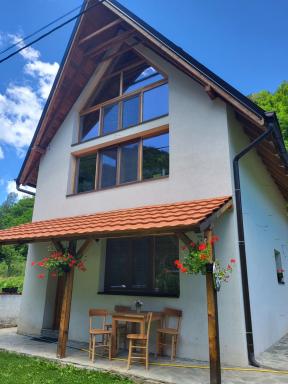 Antić apartmani Stara planina - Housity