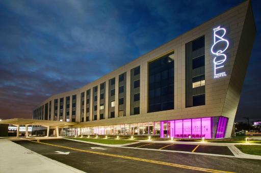 The Rose Chicago, Tapestry Collection By Hilton - Housity
