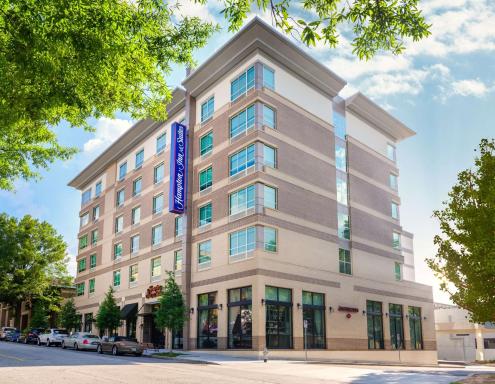 Hampton Inn & Suites Atlanta Decatur/Emory - Housity