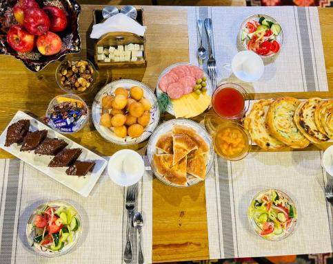 Kezgin Guest House - Housity