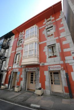 Eco Hotel Mundaka - Housity