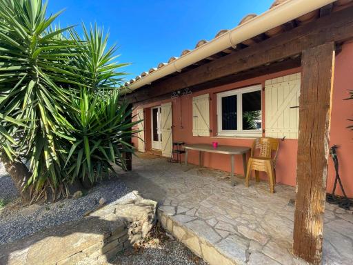 Velezia Guesthouse - Housity