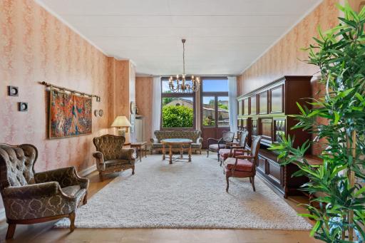 Baroque Style Townhome w Garden & Parking ID101 - Housity
