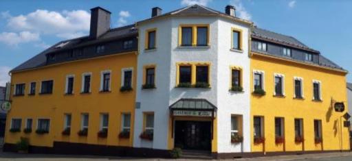 Gasthof & Hotel Zur Linde - Housity