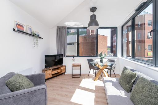 123 Queen Street - Home Crowd Luxury Apartments - Hizvo