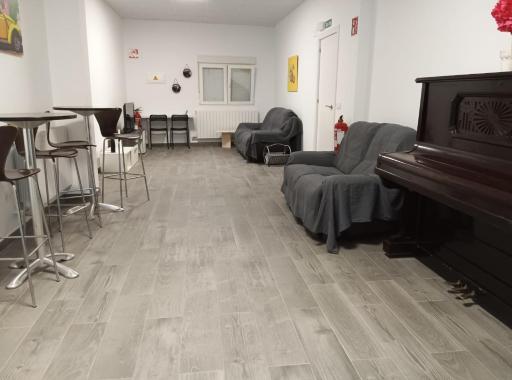 PENSION IRATI - Housity