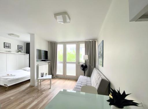 Warsaw Concierge Rondo ONZ - Housity