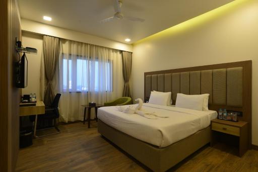 Hotel Jhankar Palace - Housity