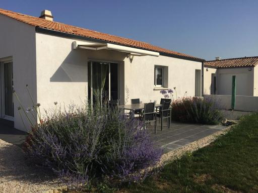 Maison à Longeville-sur-Mer : Plage, Surf et Détente - FR-1-336-109 - Housity