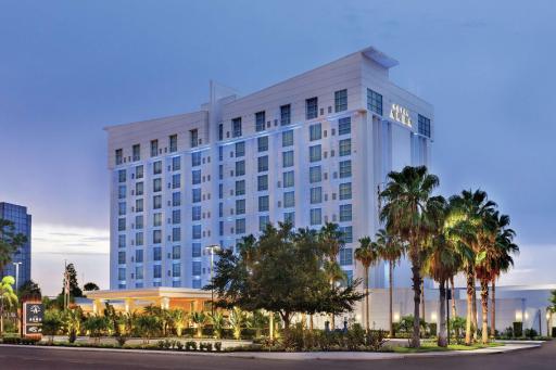 Hotel Alba Tampa, Tapestry Collection By Hilton - Housity